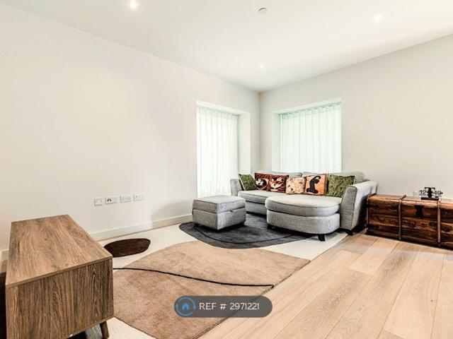 House for rent in Silvertown, Greater London