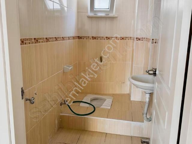 İzmit, Kocaeli içerisinde kiralık mülk