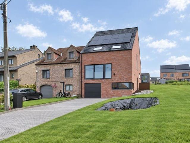 Maison location à Sint-pieters-leeuw, Brabant