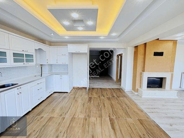 Yeşilyurt içerisinde satılık Villa