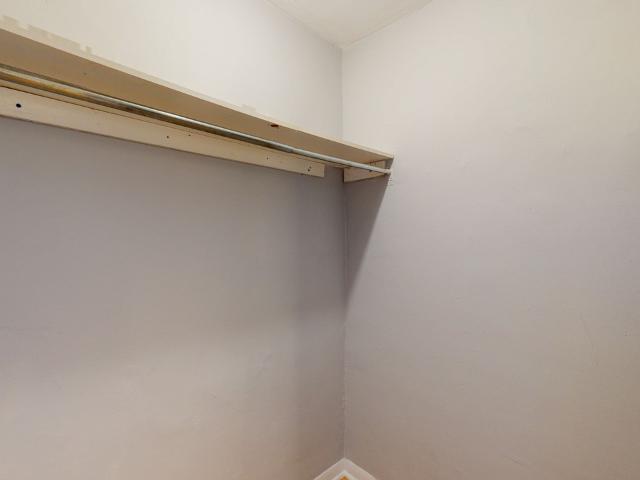 Apartment for rent in Somerset, Ottawa