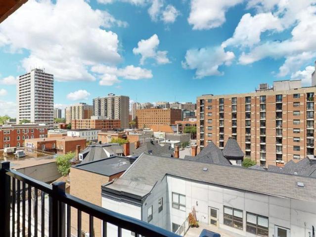 Apartment for rent in Somerset, Ottawa