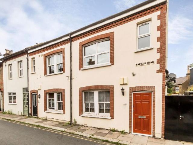 Apartment for rent in London Borough of Hounslow, Greater London