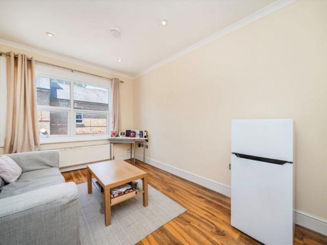 Apartment for rent in London Borough of Hounslow, Greater London