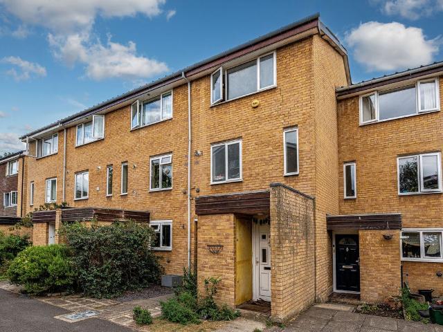 House for rent in London Borough of Croydon, Addiscombe