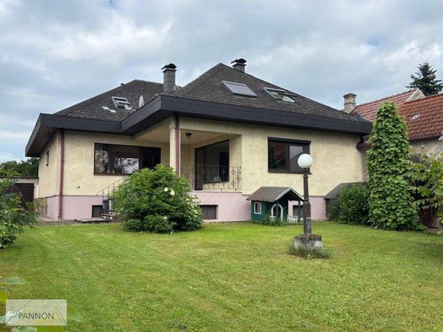 Haus kaufen in Engelhartstetten