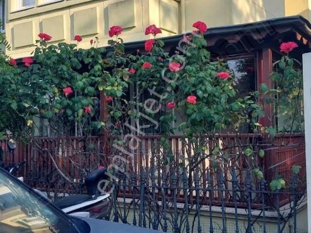 Üsküdar, İstanbul içerisinde kiralık Villa