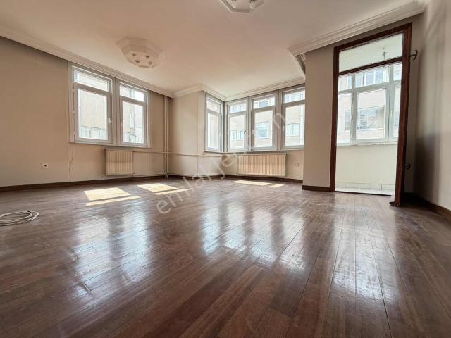 Üsküdar, İstanbul içerisinde kiralık mülk
