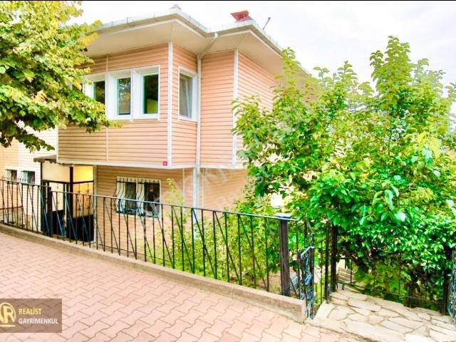 Çengelköy Mahallesi, Üsküdar içerisinde kiralık Villa