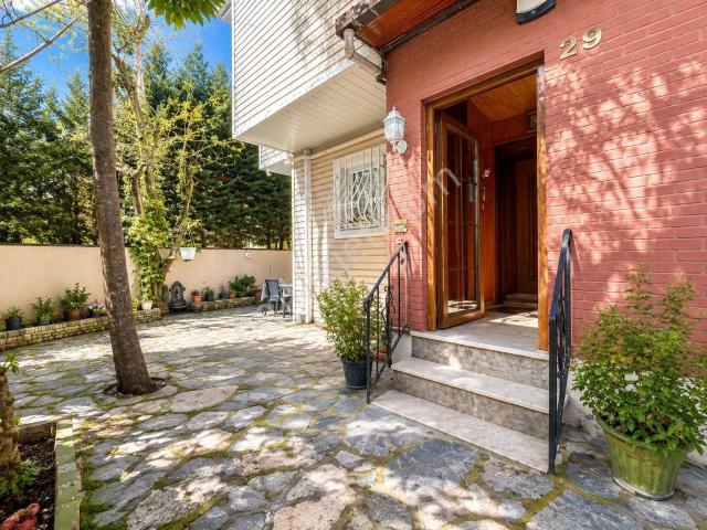 Üsküdar, İstanbul içerisinde satılık Villa
