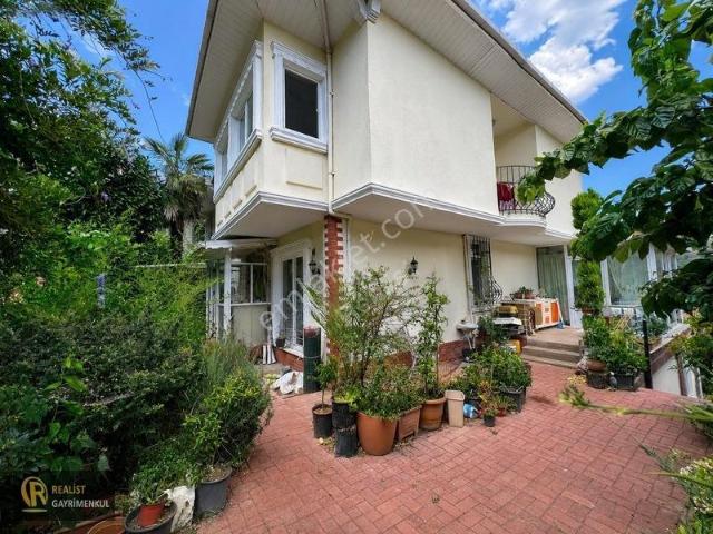 Üsküdar, İstanbul içerisinde satılık Villa