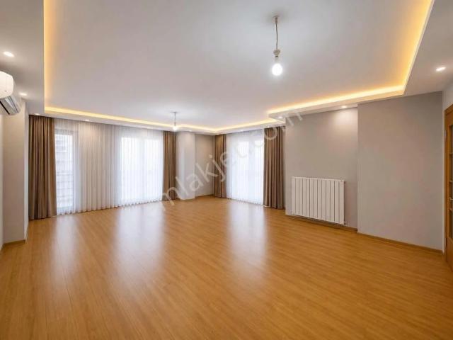 Üsküdar, İstanbul içerisinde satılık mülk