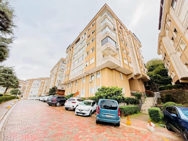 Karmen Sitesi, Üsküdar içerisinde kiralık mülk
