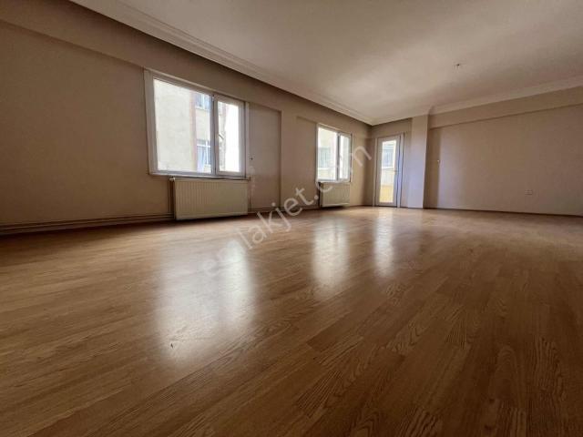 Üsküdar, İstanbul içerisinde kiralık mülk