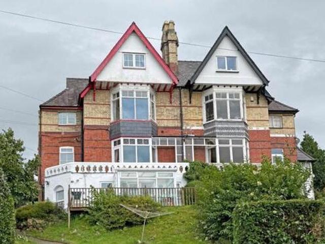 House for sale in Caernarfon
