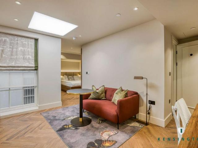 House for rent in Brompton, Greater London