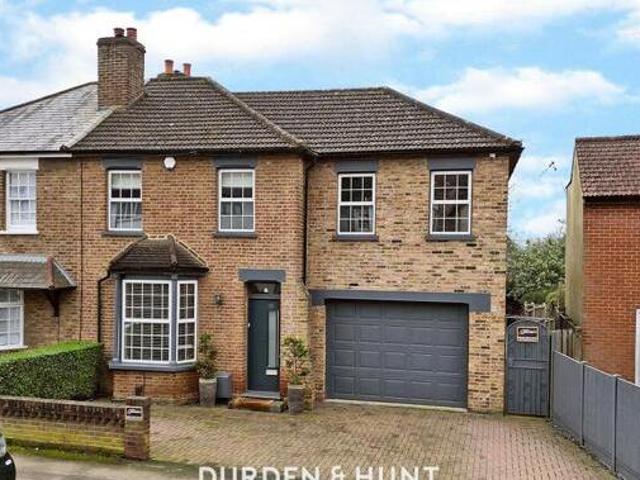 House for sale in Debden Green, Epping