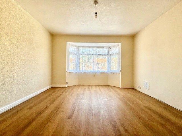 Apartment for rent in Debden Green, Epping