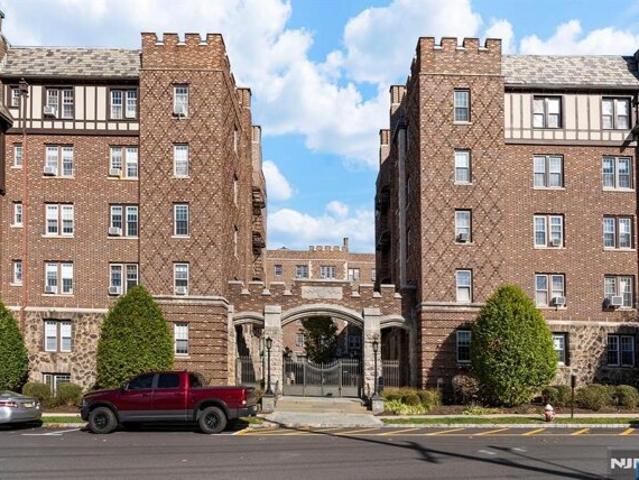 Condo for sale in Englewood, New Jersey
