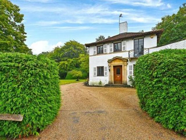 House for sale in Row Town, Surrey
