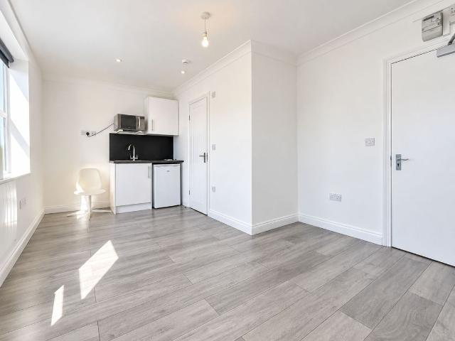 Studio for rent in London Borough of Lewisham, Greater London