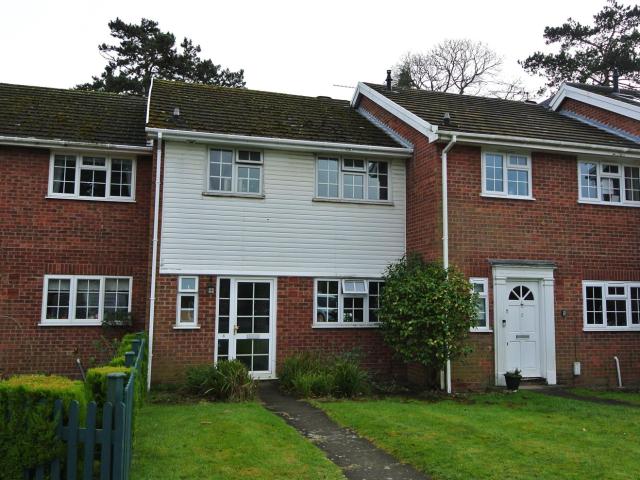 House for rent in Englefield Green, Runnymede
