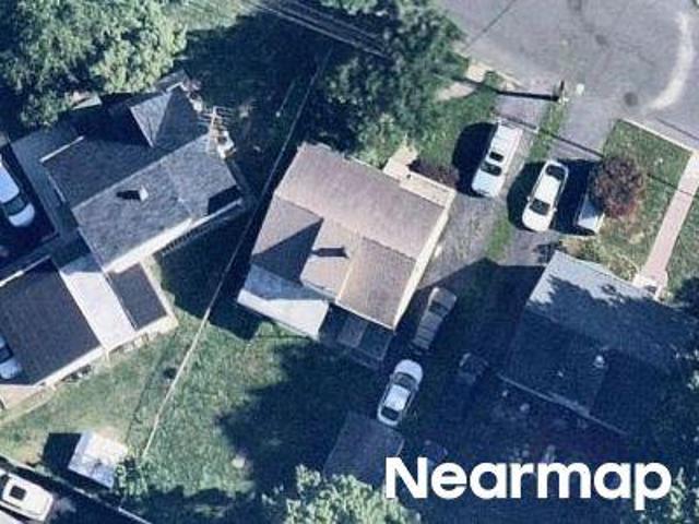 House for sale in Teaneck, New Jersey