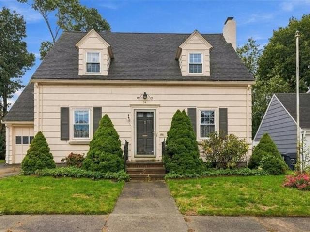 House for sale in Warwick, Kent County