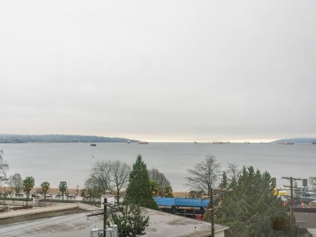 Apartment for rent in Vancouver, British Columbia