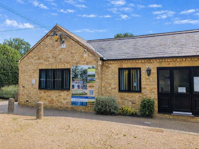 Studio for rent in Peterborough