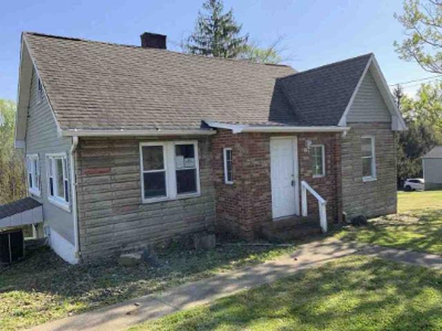 House for sale in Pleasant Valley, Bullskin Township