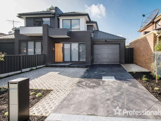 Townhouse for rent in Camerons Creek, Victoria