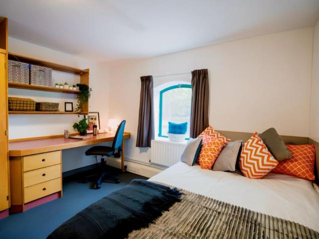 Room for rent in Haddon, East Midlands