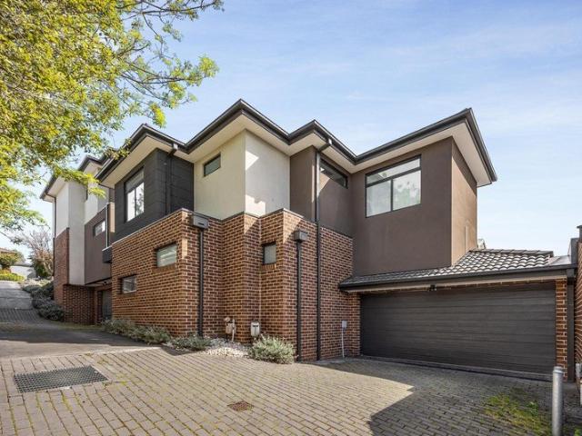 Townhouse for sale in Camerons Creek, Victoria