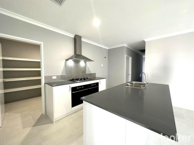 House for rent in Golden Bay, Western Australia