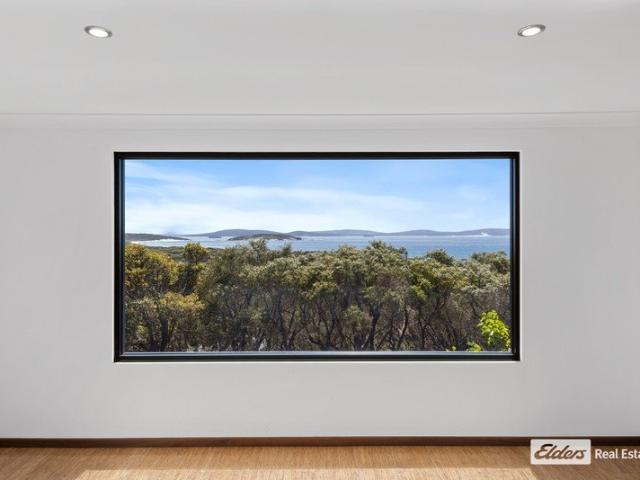 House for sale in Goode Beach, Albany