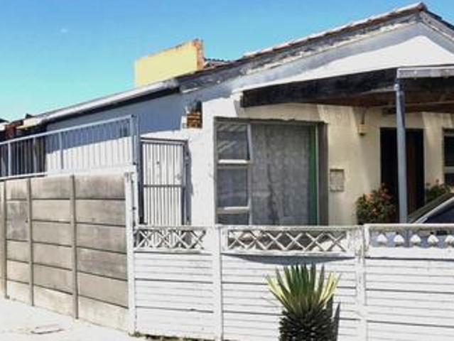 House for sale in Mitchells Plain, Western Cape