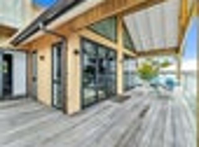 House for sale in Whangaparaoa