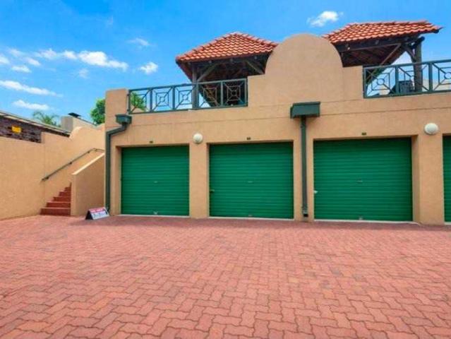 Townhouse for sale in Ekurhuleni, Gauteng
