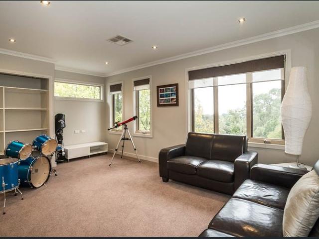 House for rent in Montrose, Melbourne