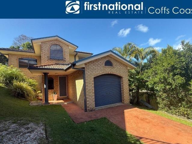 Villa for rent in Korora, New South Wales