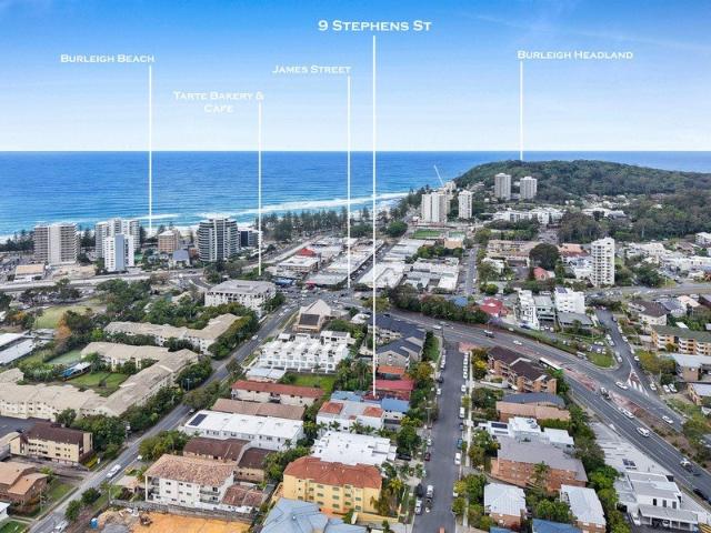 House for sale in Burleigh Waters, Gold Coast City