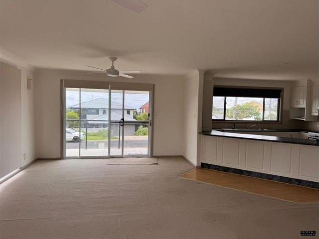 House for rent in Arrawarra Headland, Coffs Harbour City Council