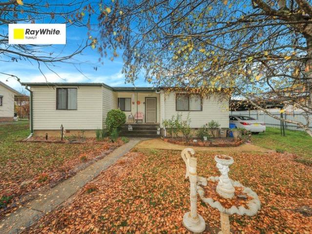 House for sale in Adelong, New South Wales