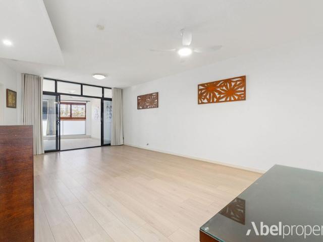 Apartment for rent in Jolimont, Western Australia