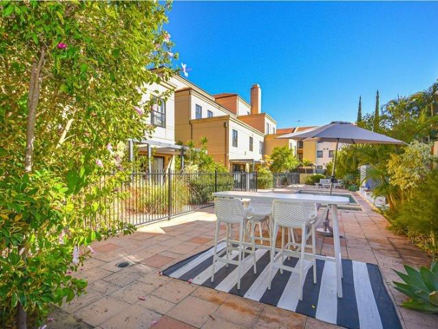 Townhouse for rent in Cockburn, Western Australia