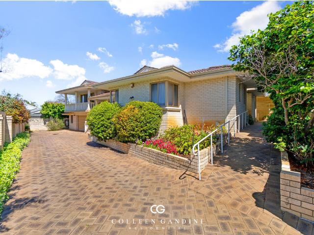 House for sale in Ardross, Western Australia