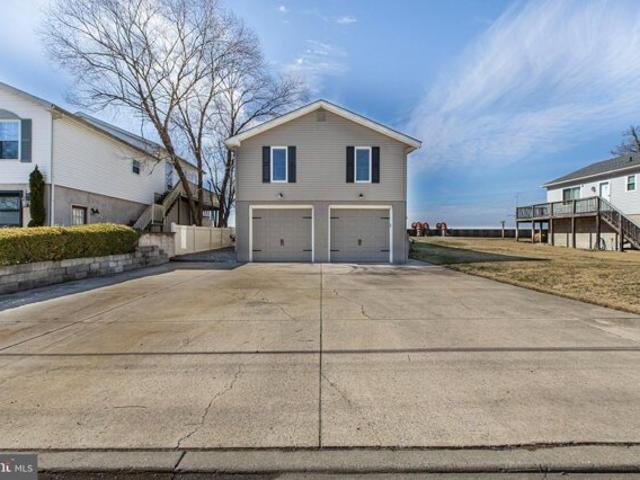 House for sale in Deepwater, New Jersey