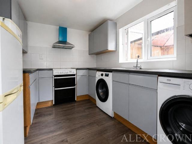 House for rent in Stroud Green, Greater London