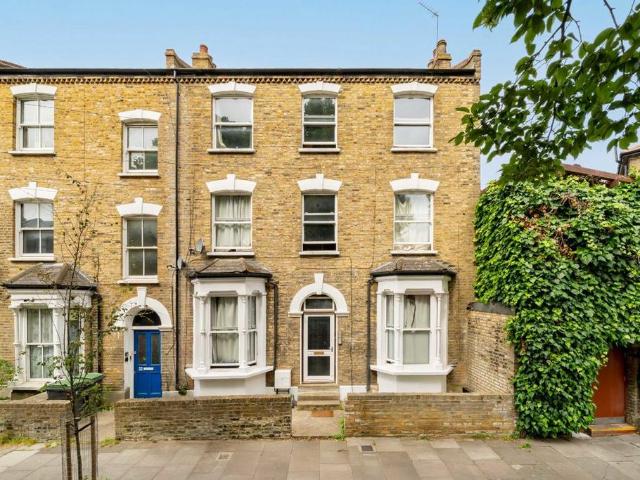 House for rent in Stroud Green, Greater London
